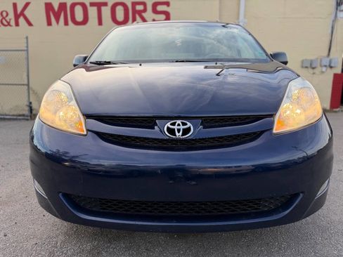 Used 2006 Toyota Sienna XLE Limited image 2
