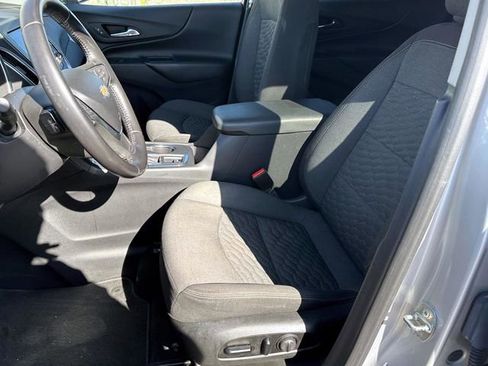 Used 2021 Chevrolet Equinox LT FWD image 19