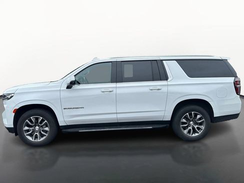 Used 2022 Chevrolet Suburban LT w/ LT Signature Package AWD/4WD image 6