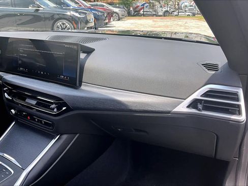 Used 2025 BMW 230i Coupe w/ Convenience Package RWD image 17