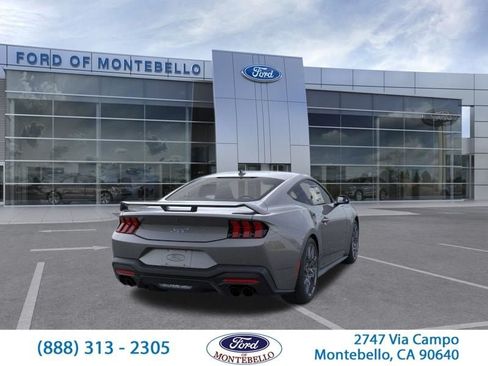 New 2026 Ford Mustang GT w/ GT Performance Package RWD image 9