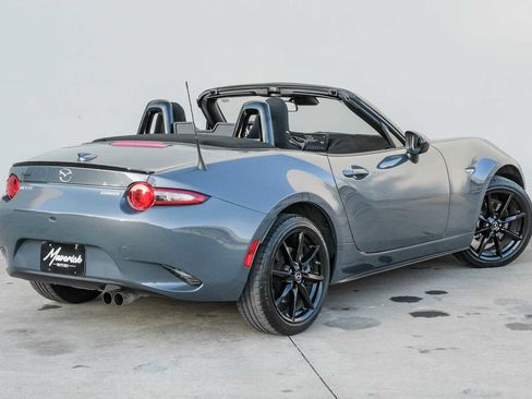 Used 2020 MAZDA MX-5 Miata Club image 9