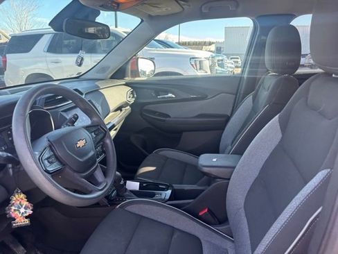 Used 2022 Chevrolet TrailBlazer LT image 9