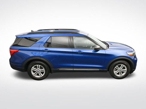 Used 2022 Ford Explorer XLT w/ Equipment Group 202A RWD image 43