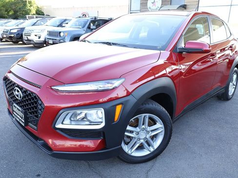 Used 2019 Hyundai Kona SE AWD/4WD image 2