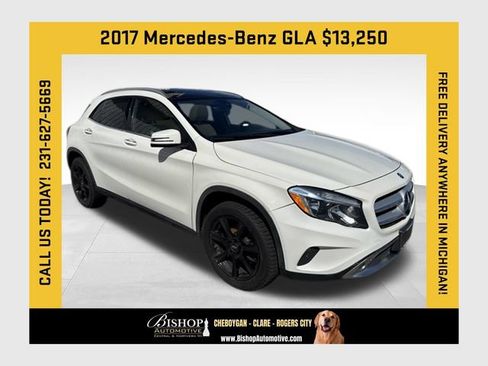 Used 2017 Mercedes-Benz GLA 250 4MATIC image 1