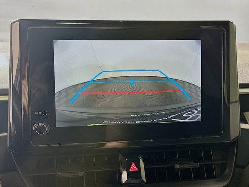 Used 2024 Toyota Corolla LE image 22