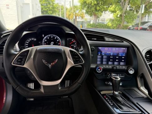 Used 2016 Chevrolet Corvette Stingray Coupe RWD image 18