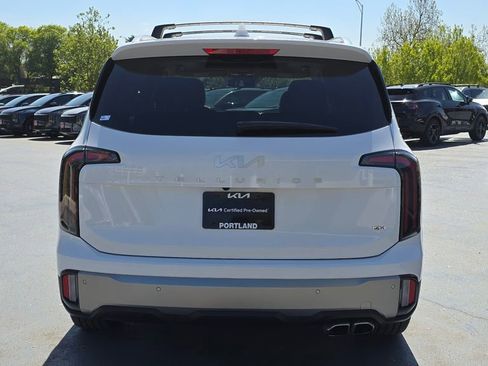 Certified 2025 Kia Telluride EX w/ EX Captain's Chair Package AWD/4WD image 5