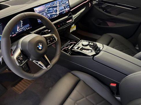 New 2026 BMW 530i w/ M Sport Package image 4