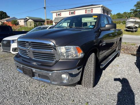 Used 2018 RAM 1500 Big Horn AWD/4WD image 1