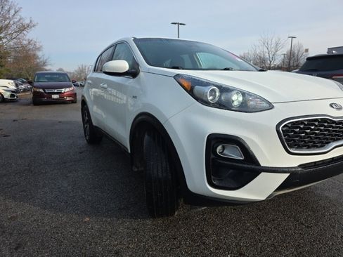 Used 2021 Kia Sportage LX image 11