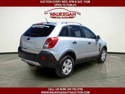 Used 2013 Chevrolet Captiva Sport LS FWD image 5