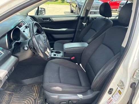 Used 2017 Subaru Legacy 2.5i Premium AWD/4WD image 8