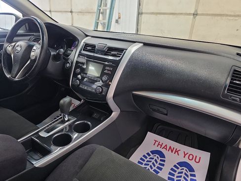 Used 2013 Nissan Altima 2.5 SV image 42