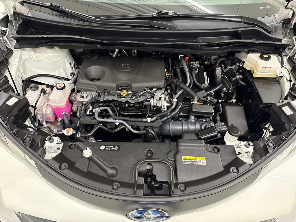 Used 2021 Toyota Sienna XLE w/ XLE Plus Package FWD image 11