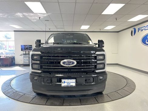 Used 2025 Ford F350 Platinum AWD/4WD image 3