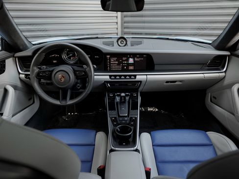 Used 2021 Porsche 911 Turbo S image 17