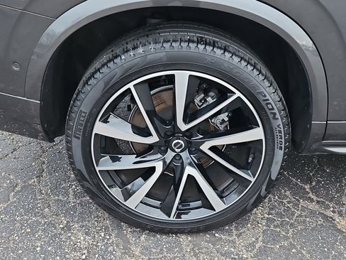 Used 2024 Volvo XC90 B5 Plus image 4