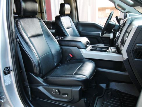 Used 2019 Ford F350 Lariat w/ Lariat Value Package image 41