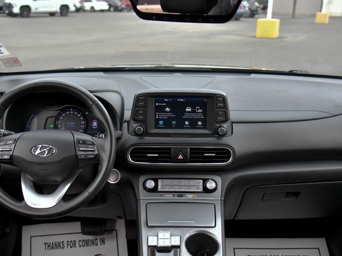 Used 2021 Hyundai Kona Limited FWD image 37