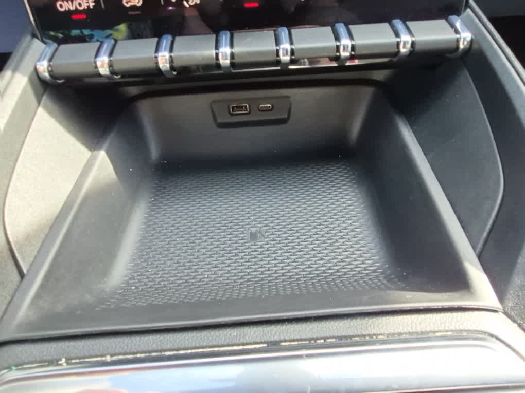 Used 2026 GMC Terrain Elevation AWD/4WD image 16
