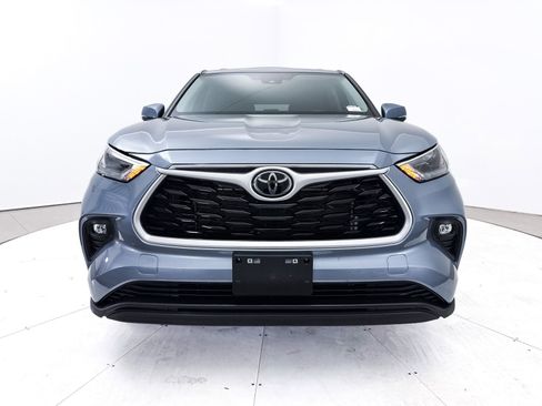Used 2023 Toyota Highlander LE image 13