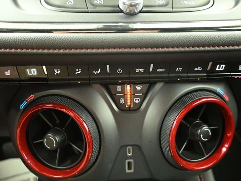 Used 2022 Chevrolet Blazer RS AWD/4WD image 21