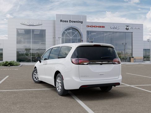 New 2027 Chrysler Pacifica LX FWD image 3