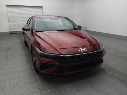 Used 2024 Hyundai Elantra SEL FWD image 14