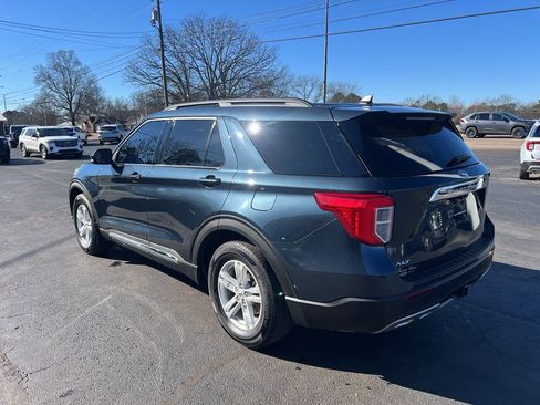 Used 2023 Ford Explorer XLT w/ Equipment Group 202A image 7
