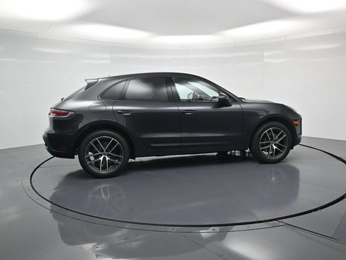 Certified 2026 Porsche Macan AWD/4WD image 31