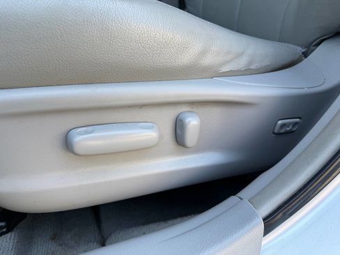 Used 2008 Toyota Camry LE FWD image 13