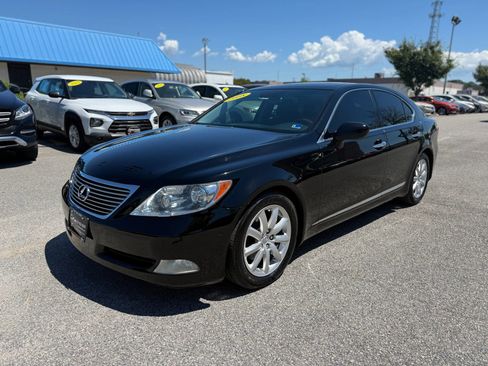 Used 2008 Lexus LS 460 RWD image 4