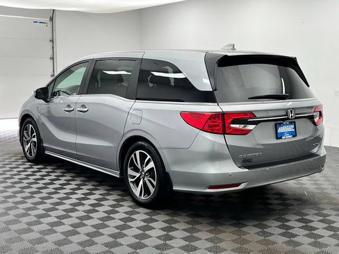 Used 2024 Honda Odyssey Touring image 12