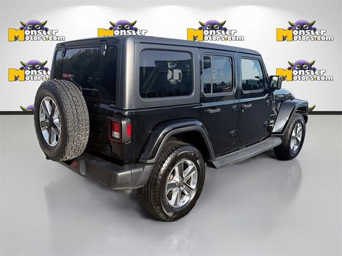 Used 2020 Jeep Wrangler Unlimited Sahara image 5