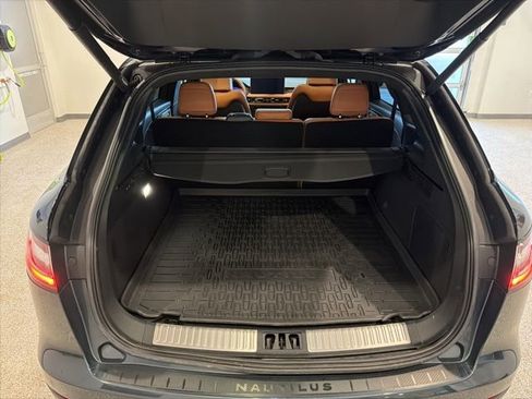 Used 2022 Lincoln Nautilus Black Label w/ Class II Trailer Tow Package image 18