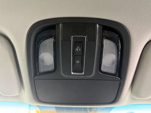 Used 2019 Kia Sorento FWD image 36