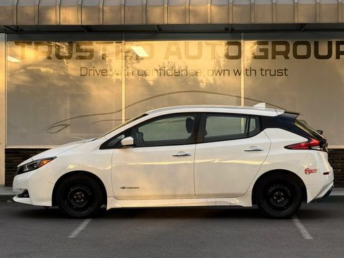 Used 2018 Nissan Leaf S w/ S Charge Package FWD image 6