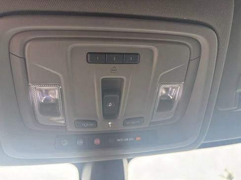 Used 2021 Chevrolet Silverado 1500 LT Trail Boss w/ Convenience Package II AWD/4WD image 34