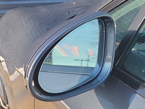 Certified 2023 Porsche Macan GTS image 28