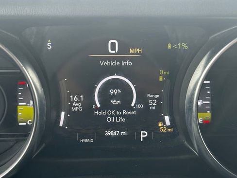 Certified 2022 Jeep Wrangler Unlimited Sahara 4xe w/ Cold Weather Group image 27