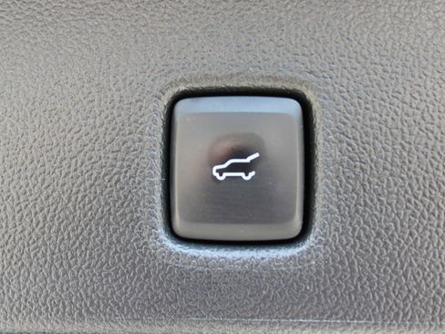 Used 2023 Ford Escape ST-Line image 16