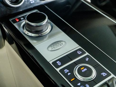 Used 2020 Land Rover Range Rover Long Wheelbase Autobiography image 39