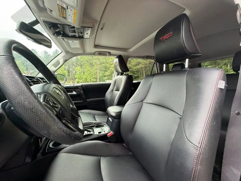 Used 2017 Toyota 4Runner TRD Off-Road Premium AWD/4WD image 12