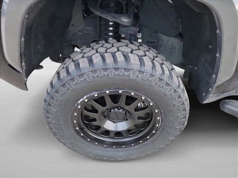 Used 2023 Toyota Tundra Limited image 9