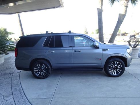 Used 2021 GMC Yukon AT4 w/ AT4 Premium Plus Package AWD/4WD image 9