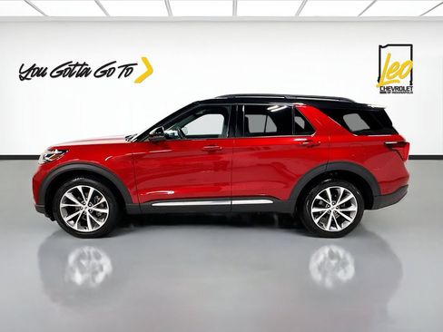 Used 2025 Ford Explorer Platinum w/ Ultimate Package AWD/4WD image 8