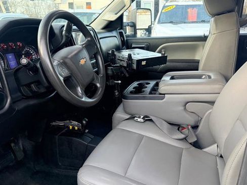 Used 2019 Chevrolet Silverado 2500 W/T w/ WT Convenience Package image 12
