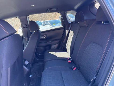 Used 2025 Honda HR-V Sport image 27